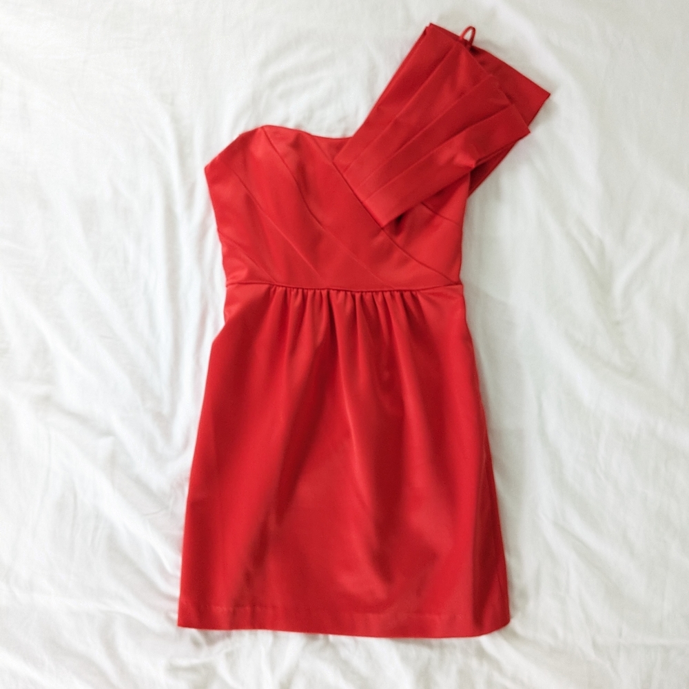 Asymmetrical One-Shoulder Statement Cocktail Dress in Red